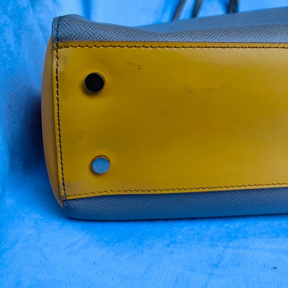 Ivanka Trump Top Handle Tote Tan Yellow Gold Hardware Large Handbags Yellow Bow - Picture 6 of 16